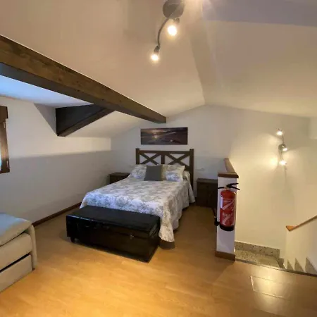Casa Maribel Cangas De *