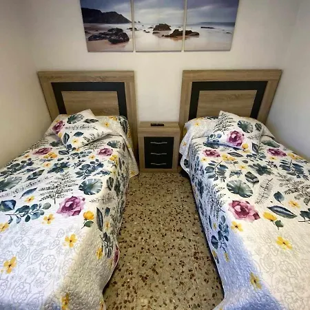 Casa Maribel Cangas De *