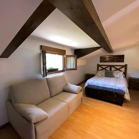 Casa Maribel Cangas De *